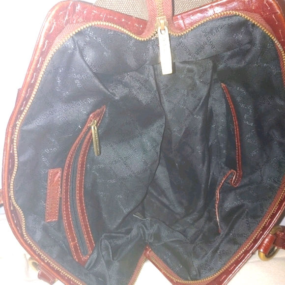 BCBG Maxazria bag - Picture 3 of 8